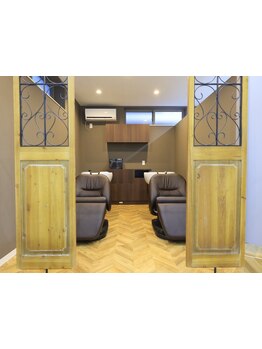 【全国20都府県展開の大人気美容室】大人女性必見の上質施術/上質空間の美容室が所沢に!《白髪×髪質改善》