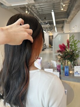 シダ(sida SAIIN) 【牧内】インナーカラーオレンジ/艶髪