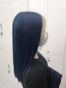 エニフォーイーストハム(Eni for eastham) ネイビーブルー/バングカラー/ストレートロング