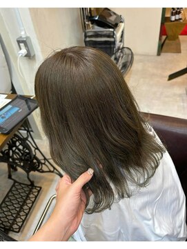 レゴリスヘアークリエイティブブランド(Regolith hair creative brand) オリーブカラー/オリーブベージュ/透明感カラー