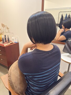 エヌヨンブンノイチ 茅ヶ崎(n1/4) 30代40代ショートボブ前髪ありボブミニボブ顔周りレイヤーカット