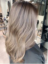 【透けるハイトーン☆ミルクティーベージュ】ブリーチで作る圧倒的透明感！思わず見惚れる極上の柔らか髪♪