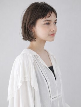 サーカス バイ ビュートリアム 青山(CIRCUS by BEAUTRIUM) 手入れ簡単　透け感カラー　小顔　ボブ　外ハネ　ミニボブ