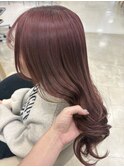 ピンクベージュ