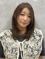 フンヌ フンヌ(funnufunnu)&nbsp;顔周りレイヤーカット