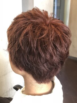 美容室 沙助 くせ毛を生かしたスタイル