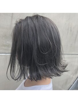 キラ 渋谷(KILLA) ボブディイルミナカラー無造作カール前髪ジグザグバング【北間】