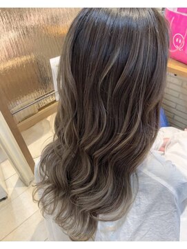 ハピネスフィール 宇治店(Happiness FEEL) ナチュラルバレイヤージュ グレージュ 【happinessFEEL浦】