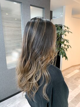 リオリス ヘア サロン(Rioris hair salon) 根元が伸びても気にならないバレイヤージュ