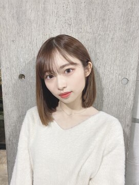 サロンドミルク 原宿(salon de MiLK) 【salon de MiLK 原宿】ミルキーベージュ×耳かけうるツヤボブ