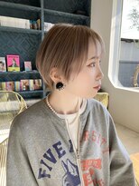 ヨム(YOMU) くびれショートボブ