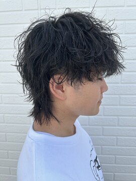 ヒュイル バイ ニアウ(Hwyl by Niau) メンズマッシュウルフ波巻スパイラルパーマニュアンスパーマ