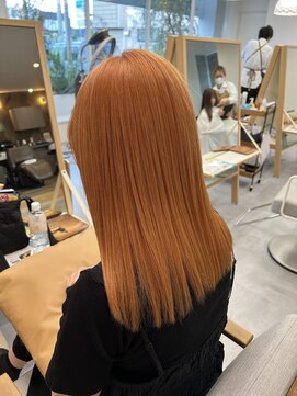 ブローチェラウカ(Broche lauka) オレンジカラー