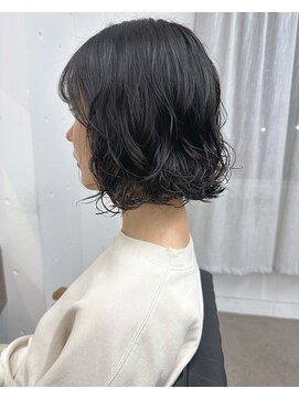 ユノ(juno) コテ巻風パーマ　ボブパーマ