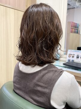 アエラス(Aeolus) 外ハネゆるふわパーマ