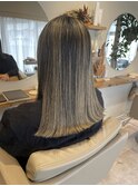 ミディアムボブ 白髪ぼかしハイライト