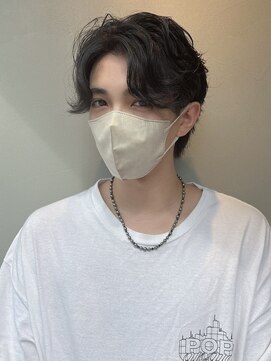 ヴィンス(vince) フェザーパーマ/毛流れパーマ/ニュアンスパーマ/センター分け