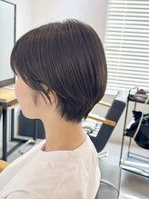 シフターズ(SIFTERS)&nbsp;グレージュカラー＋丸みショート