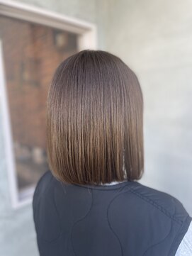 マル 日立(maru.) 切りっぱなしボブ