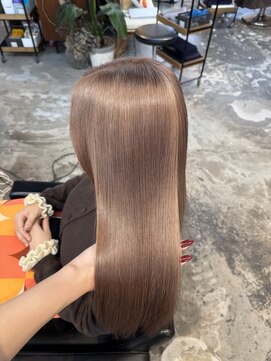 チャプター 問屋町(chapter) ケアブリーチミルクティーベージュカラーレイヤーカット韓国ヘア