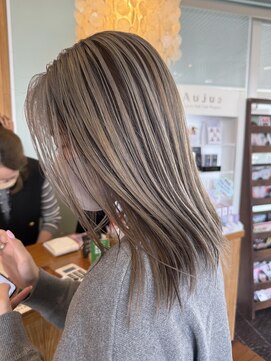 ヘアラウンジ アングゥ(hair lounge ungu) ハイライトカラー