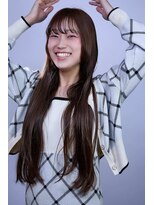 アンアタッシュ(UNE ATTACHE)&nbsp;Mallow Greigeが笑顔を咲かせる大人可愛い艶ロング