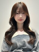 テクネ 天神大名(techne)&nbsp;天神大名今泉ハッシュカットバタフライカットグレーアッシュヘア