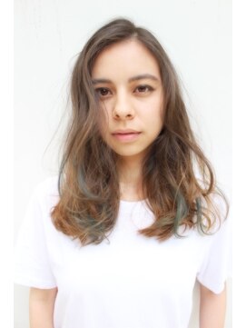 ザ セントラル(THE CENTRAL) Wavy×Green