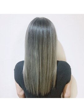 ファミリア ヘア ライフ(familiar Hair Life) ☆エアタッチ&うるツヤ髪質改善トリートメント☆