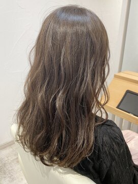 ヘアアンドリラクゼーション シャッセ(Hair&Relaxation SASE) シナモンベージュ