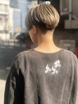 ラウンジ モリオ イケブクロ(Lounge MORIO Ikebukuro) 【morio池袋】20代30代40代 かっこいい刈り上げショート