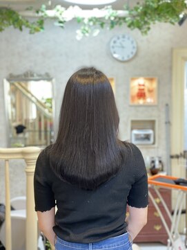 美容室 ティンカーベル ロングレイヤー
