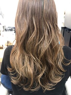 ネウィベルシア 名駅(newi belsia) 外国人風3Dハイライトカラー