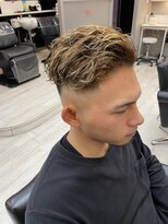 ヘアー ラボ エムツー(hair lab m2) ツイストスパイラルパーマ×スキンフェード