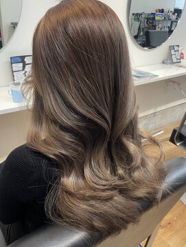 ラック 津田沼(LUCK) LUCK津田沼ベージュグラデーション/マチルダボブ/グレージュ