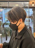 刈り上げ女子・ホワイトメッシュ
