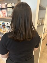 ユーフォリア 青山(Euphoria) ふわっと可愛いナチュラルレイヤー×うる艶ベージュ
