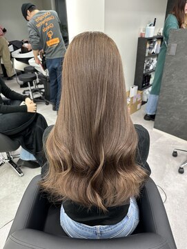 アルドーレ(Ardore) ブリーチなしでも可愛いアッシュベージュカラー♪