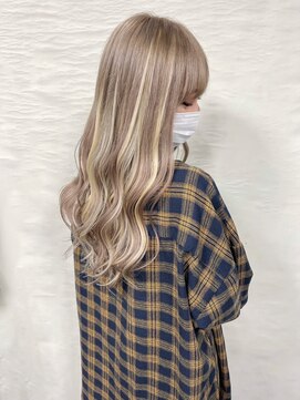 テイス 新宿(TACE) ハイライト[ネビージュ/黒髪/小顔/新宿]