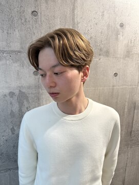 メンズアンダーバーホワイト 南海難波店(Men's _WHITE) センターパート×ハイトーン