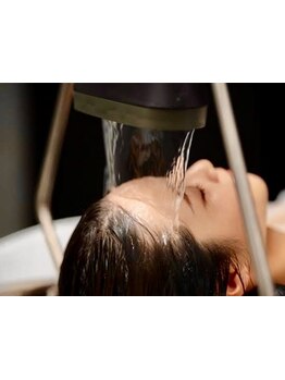 【頭皮×髪質改善ヘッドスパ！】非日常の至福の頭浸浴が大人気◎ヘッドスパを超えるヘッドスパを＊