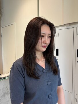 アローム(alom) イメチェン/ホワイトブロンド/外ハネボブ/美髪/茅ヶ崎