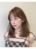 薄めサイドバング面長カバーのレイヤーカット　ミディアム