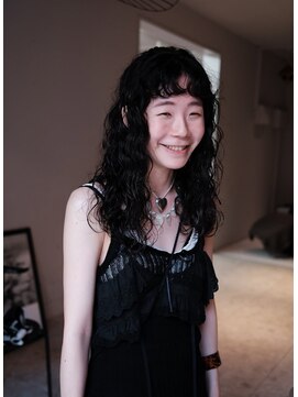 ハンク 表参道(Hank.) ウェービーロングパーマ