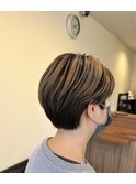 耳出しショート