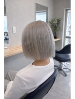 イサ(ISA.) ホワイトカラー♪