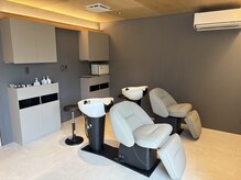 amber.【6月10日NEW OPEN(予定)】の雰囲気（もちもちのシャンプー台でリラックスして下さい！［秋田市楢山］）