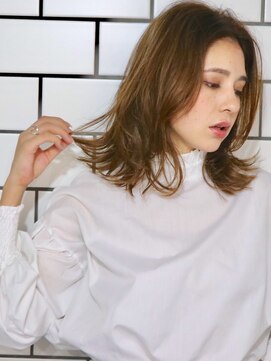 アスター(astar) 【Astar】センターパート大人ロブ 伸ばしかけにオススメ