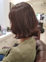 インビテーション(invitation) ウエーブがかわいい前下がりボブ♪