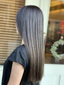 リップヘアデザイン ミラーグレージュ